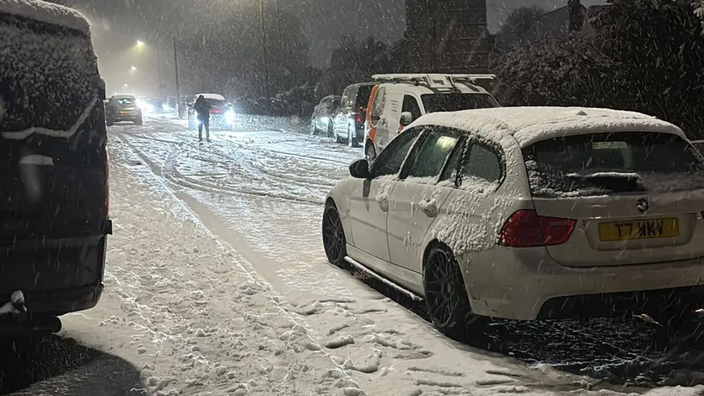 A Met Office yellow weather warning for snow remains in place for the region until 23:59 GMT.